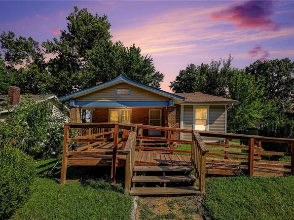 1836 Freeman Ave, Kansas City, KS 66102