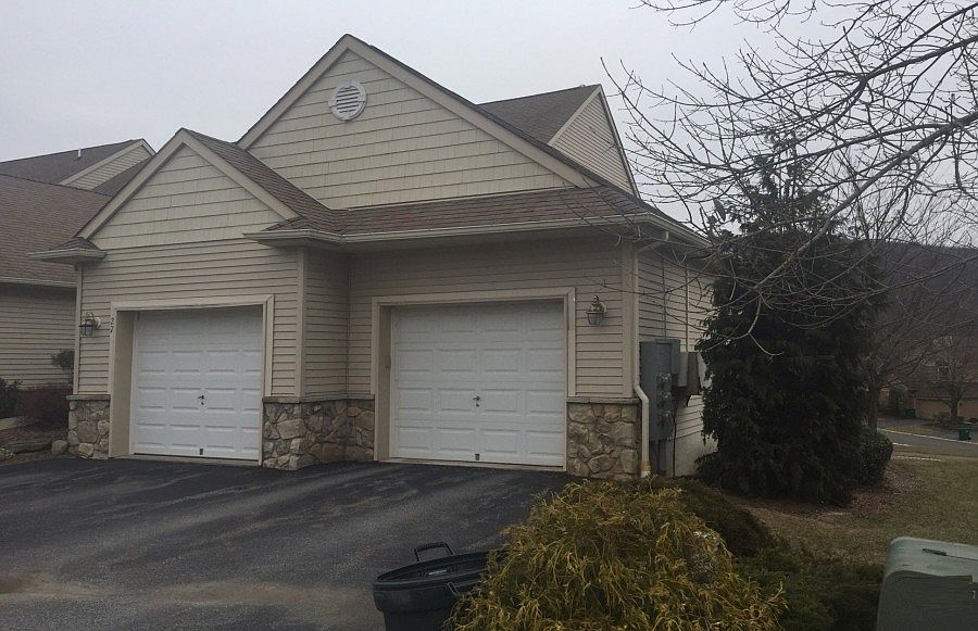2nd image of 27 Caleb Ct #806