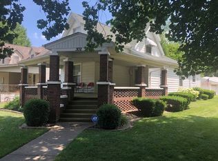 302 N Main St, Atwood, IL 61913