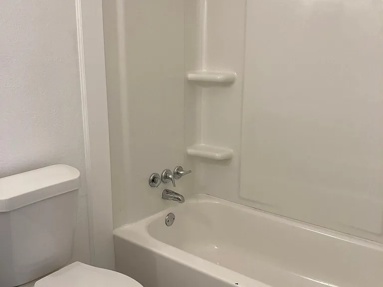 101 W B St #204 — Photo 2