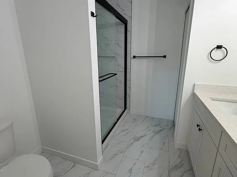 2434 Quentin Ave S — Photo 17