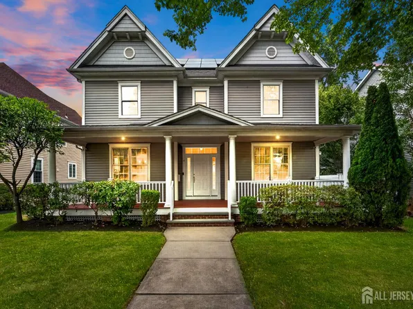 23 Hickory St, Metuchen, NJ 08840