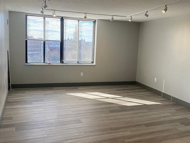 98 Wells St #1016 — Photo 14