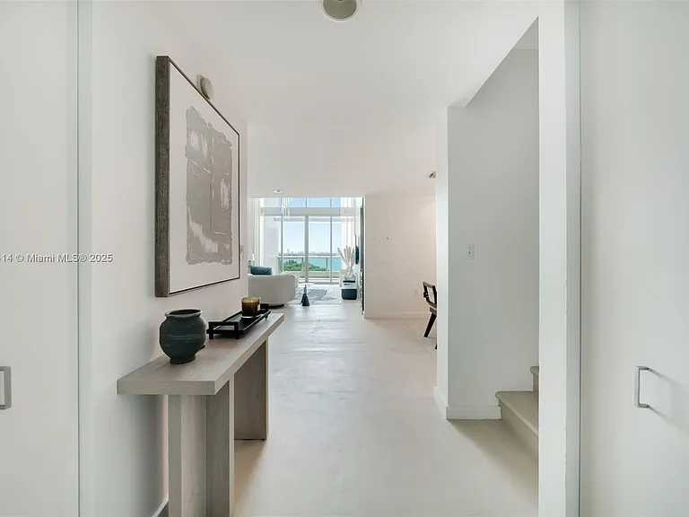900 Biscayne Blvd #905 — Photo 1
