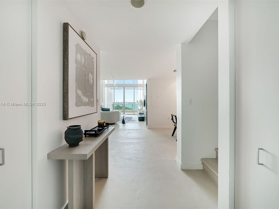 1st image of 900 Biscayne Blvd APT 905