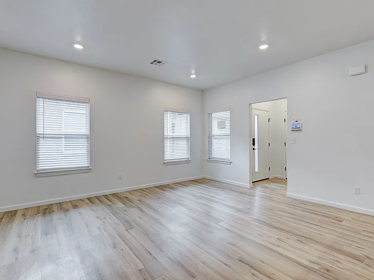 1129 Carpe Diem Ct — Photo 3