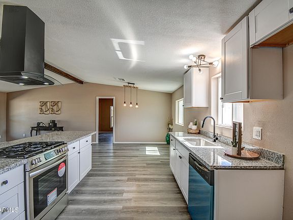 3rd image of 16019 N 71ST Drive