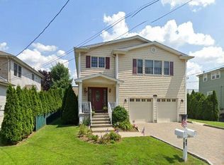 41 Chobot Ln FLOOR 1, Elmwood Park, NJ 07407