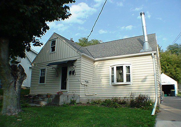 1st image of 510 1st St