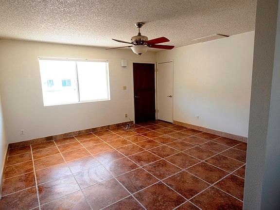 5th image of 1428 E Vogel Ave