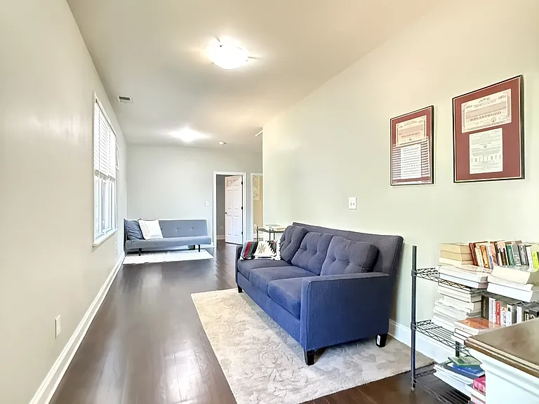 410 Lancaster Ave — Photo 22