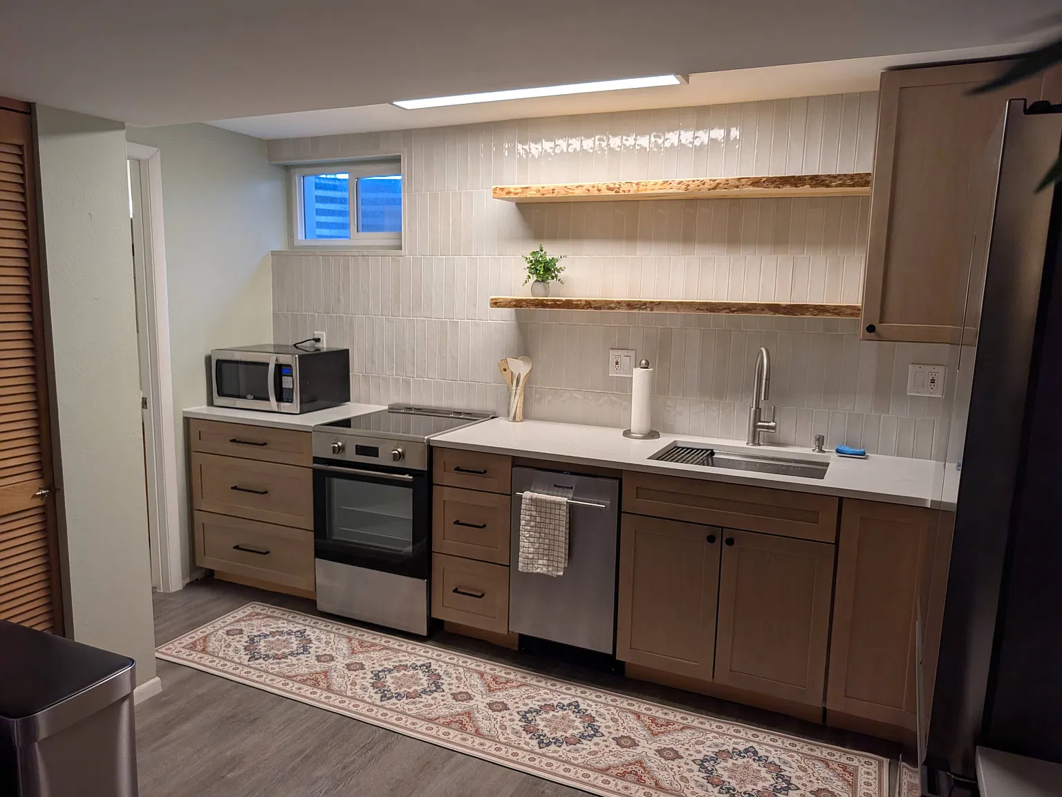 1 bed, 800 sqft, $1,500 — Photo 3