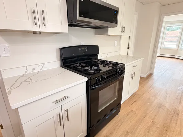 25-27 McKean St #A, Nashua, NH 03060