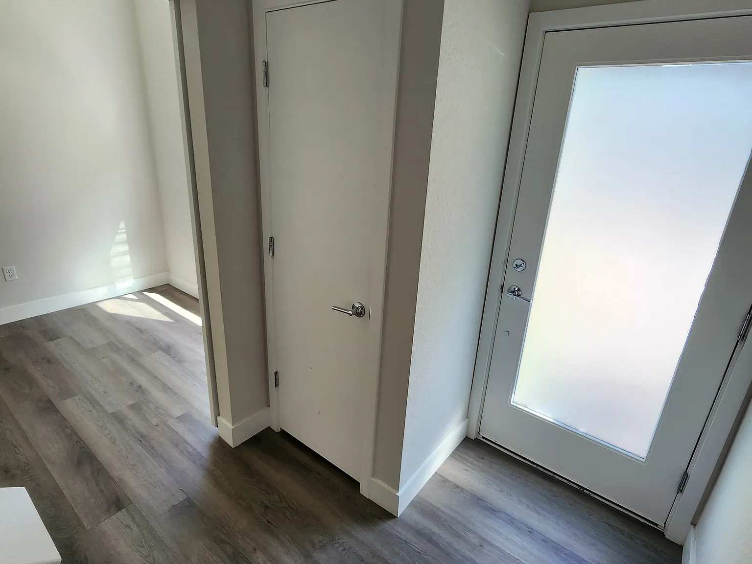 2 bed, 2.5 bath, 1769 sqft, $2,400 — Photo 4