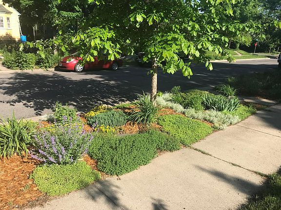 4th image of 3913 12th Ave S