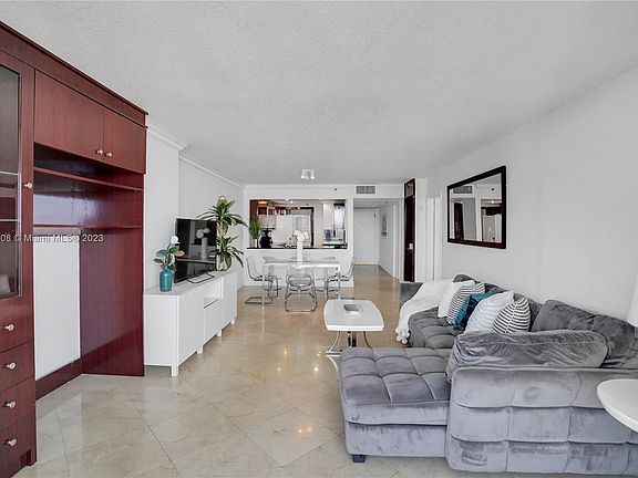5th image of 1717 N Bayshore Dr #C-4044