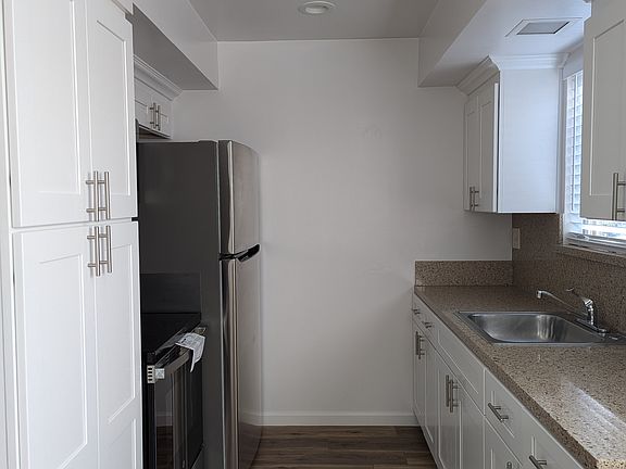 2nd image of 24 Hobart Ave #1