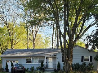 609 Thelma Cir SW, Vienna, VA 22180