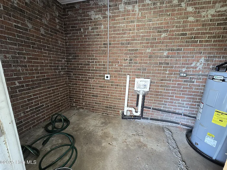 5968 Acorn Rd — Photo 14