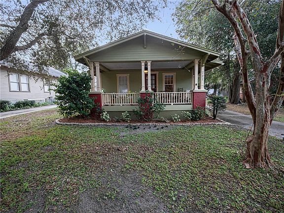 2nd image of 721 Park Hill Ave