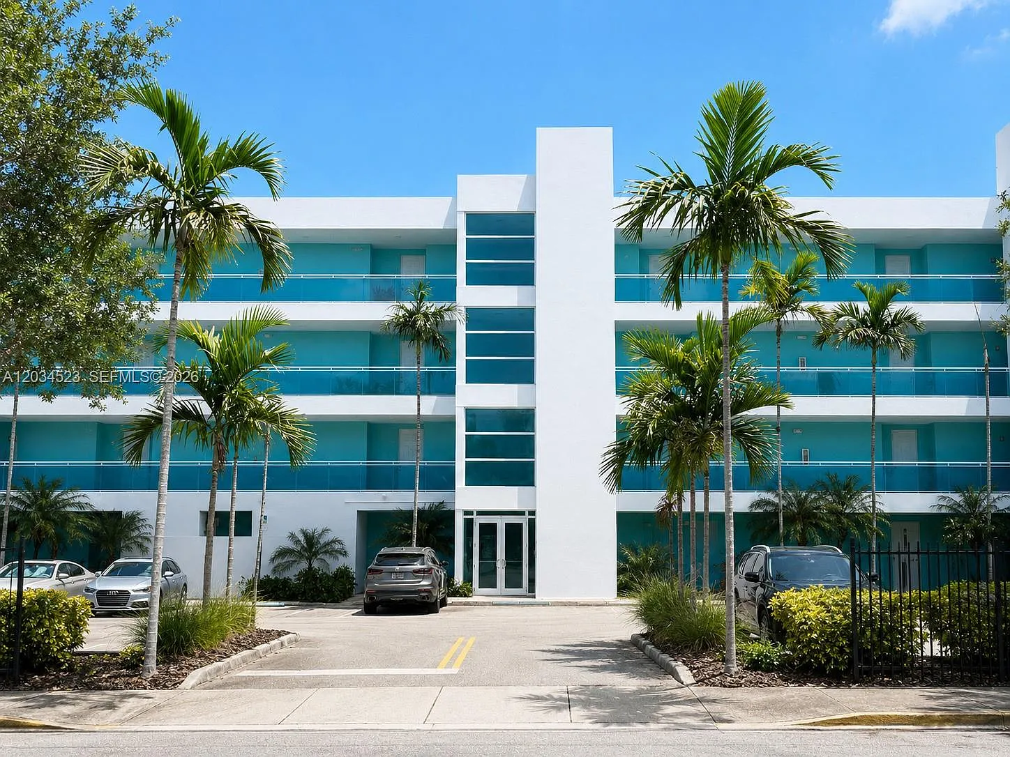 Milana Condo — Photo 4
