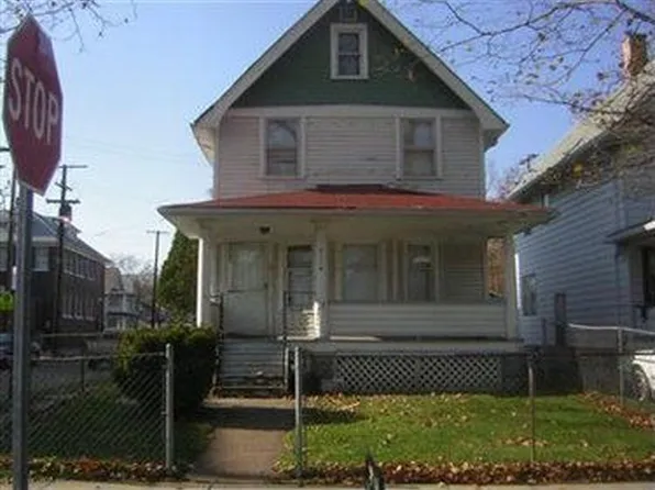 2118 W 85th St, Cleveland, OH 44102