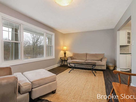 4th image of 2627 Honey Creek Ave NE