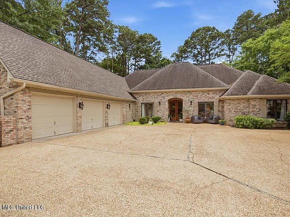 5th image of 408 Ashbourn Ct