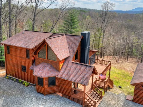 109 Chestnut Hills Ln, Blue Ridge, GA 30513