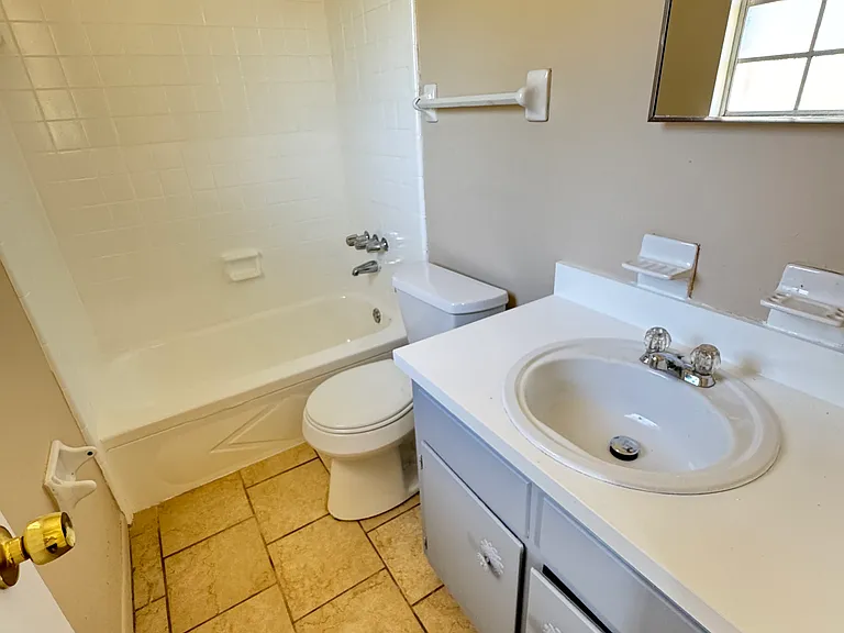 3963 Erress Blvd — Photo 23