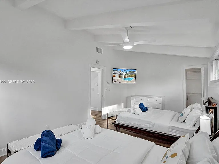 2120 SW 28th Way — Photo 23