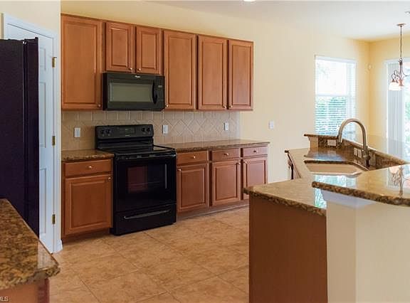 4th image of 14361 Manchester Dr
