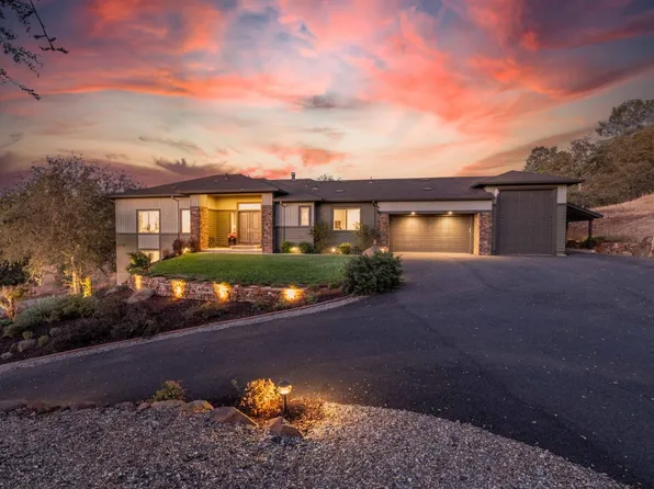 233 Pyshon Rd, Angels Camp, CA 95222