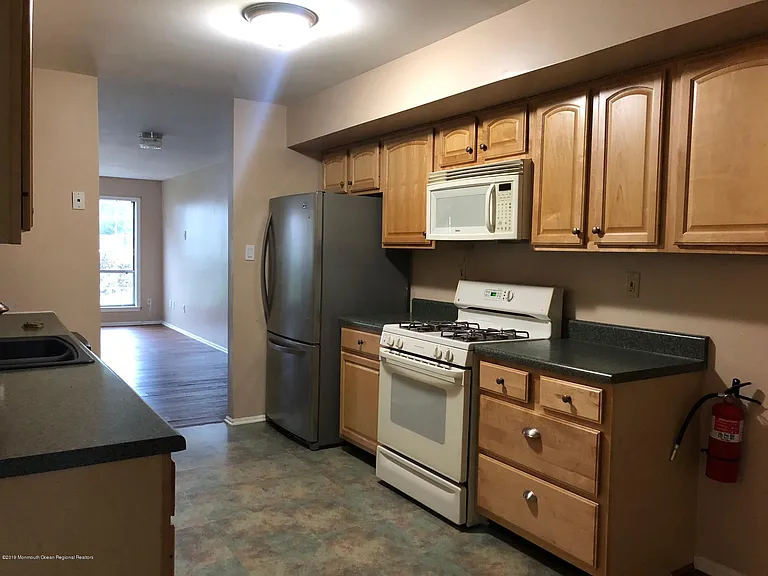 76 Foxwood Pl — Photo 9