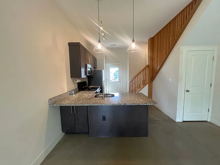 1300 McDonough St #5 — Photo 3