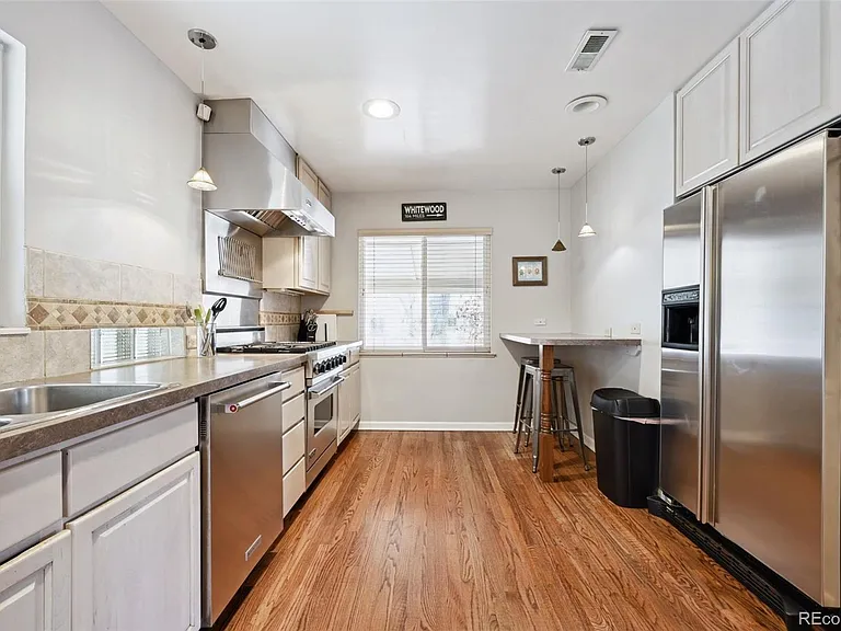 754 Krameria St — Photo 5