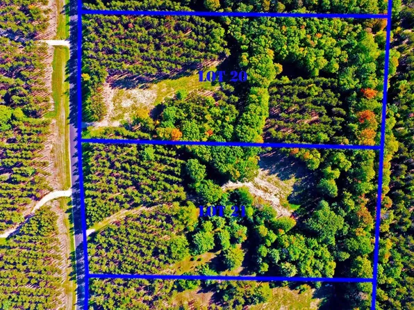 Dockery Rd NW Unit 16, Williamsburg, MI 49690