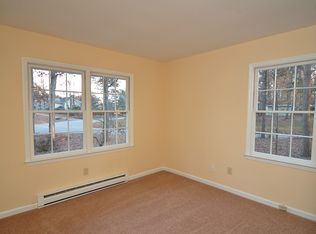 1706 W Oak Dr, Greensboro, NC 27407