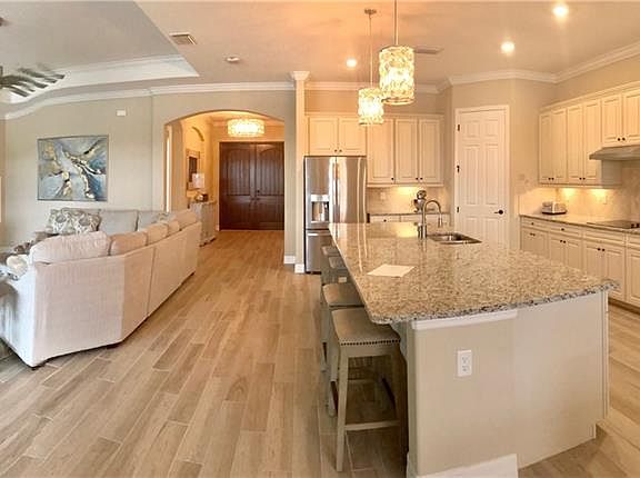 5th image of 28066 Kerry Ct