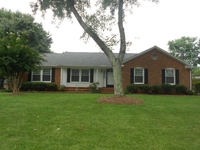 1st image of 3421 Glouchester Ln