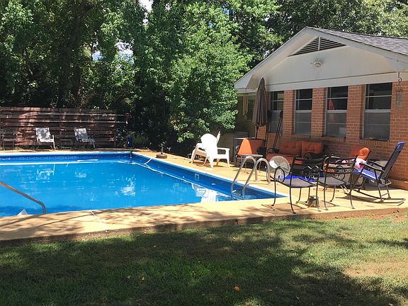 Fenced in Backyard w/salt water pool