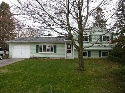 1st image of 132 Buckley Pl