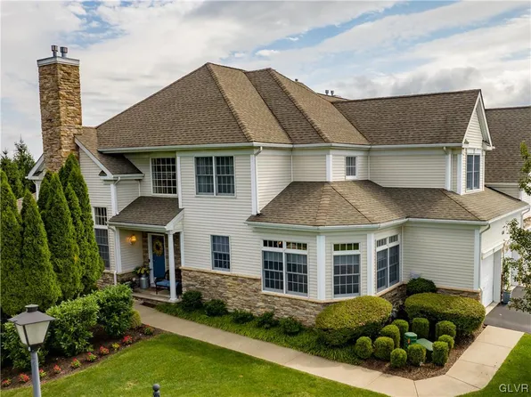 530 Inverness Cir, Easton, PA 18042