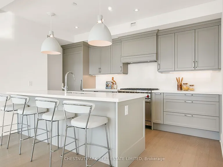 1700 Avenue Rd #Penthouse 706 — Photo 14
