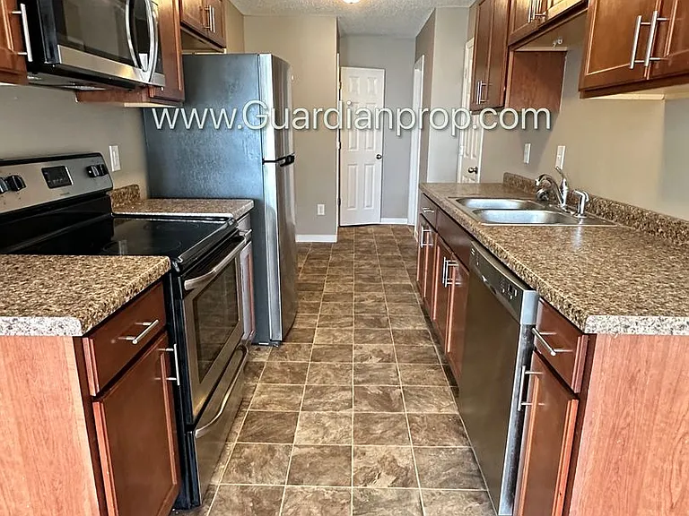 9951 Vera Cruz Ln N — Photo 2