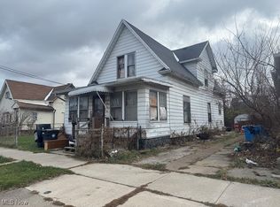 1964 Chase St, Toledo, OH 43611