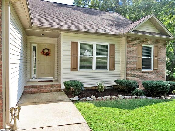 2nd image of 428 S Meadow Dr