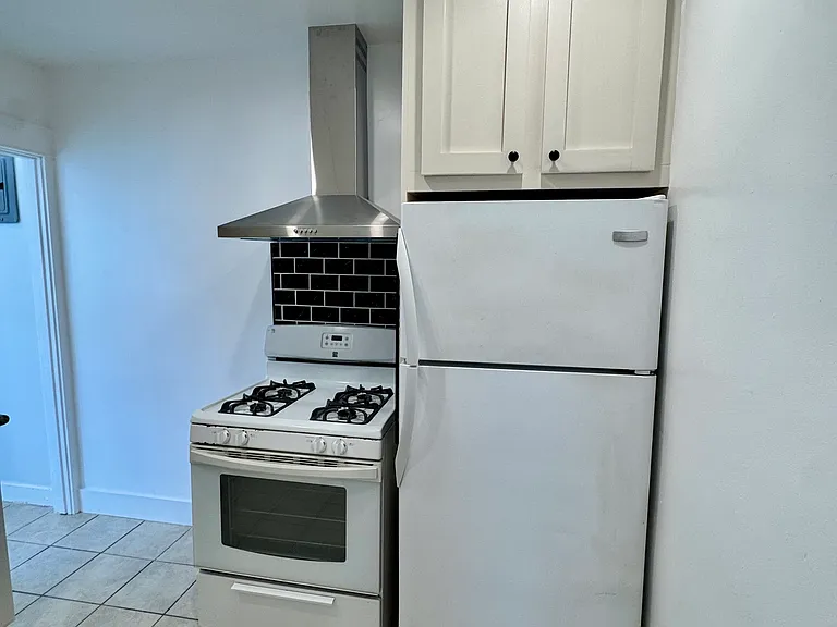 36 N Bushnell Ave #A — Photo 8