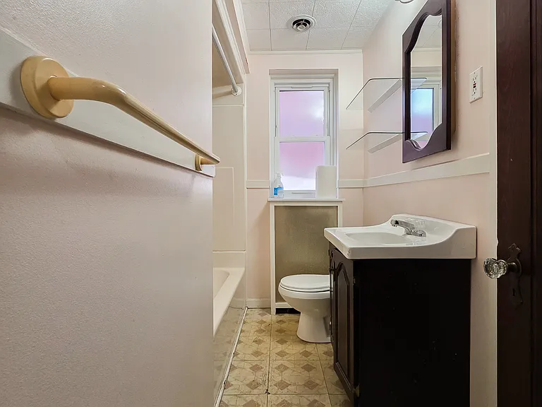 1432 Tolma Ave — Photo 18