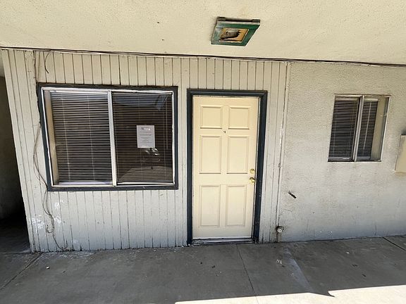 2nd image of 558 N Sunnyside St #4